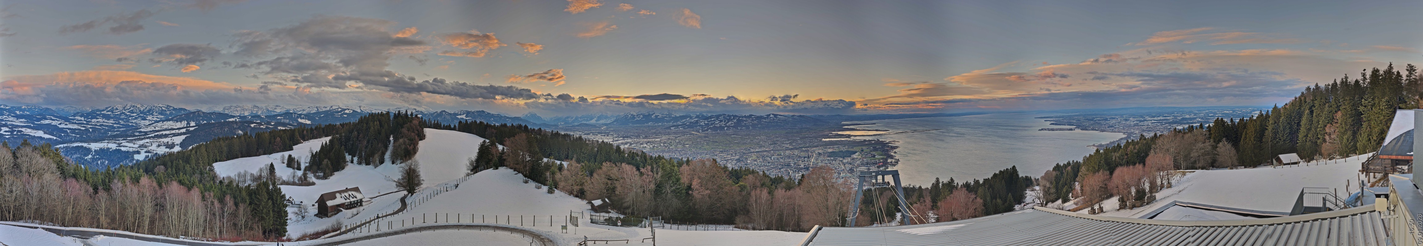 Archiv Foto Webcam Bregenz: Bergstation Pfänderbahn