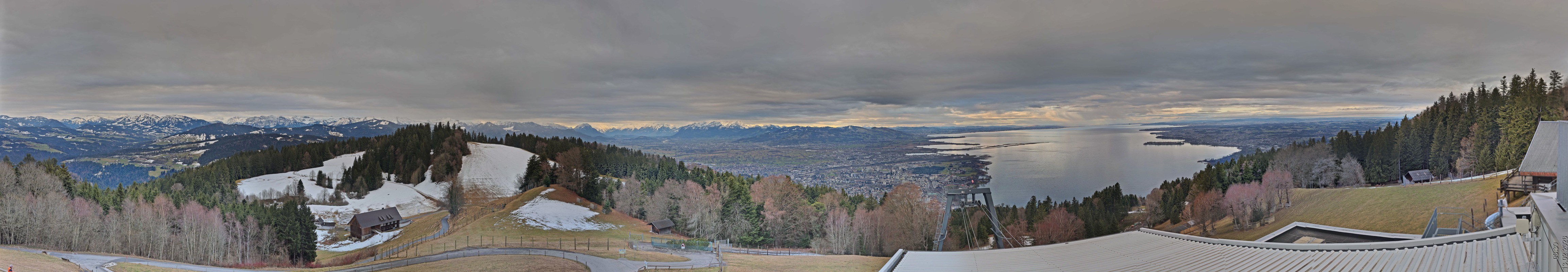 Archiv Foto Webcam Bregenz: Bergstation Pfänderbahn