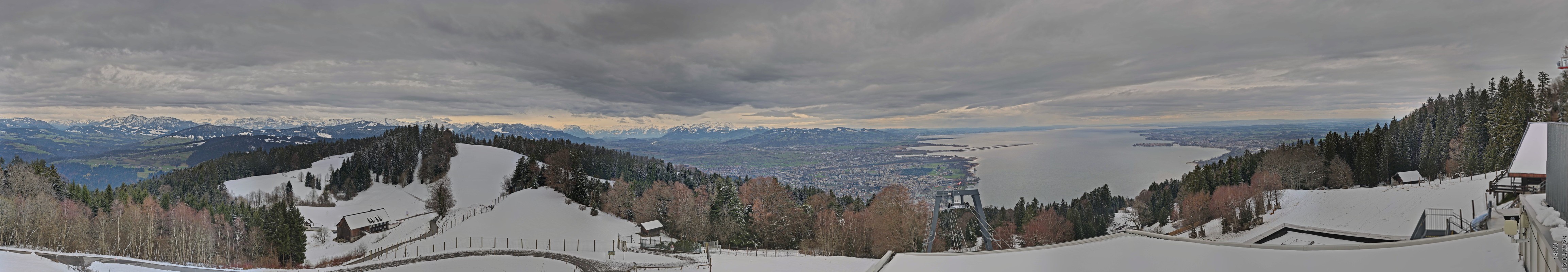 Archiv Foto Webcam Bregenz: Bergstation Pfänderbahn
