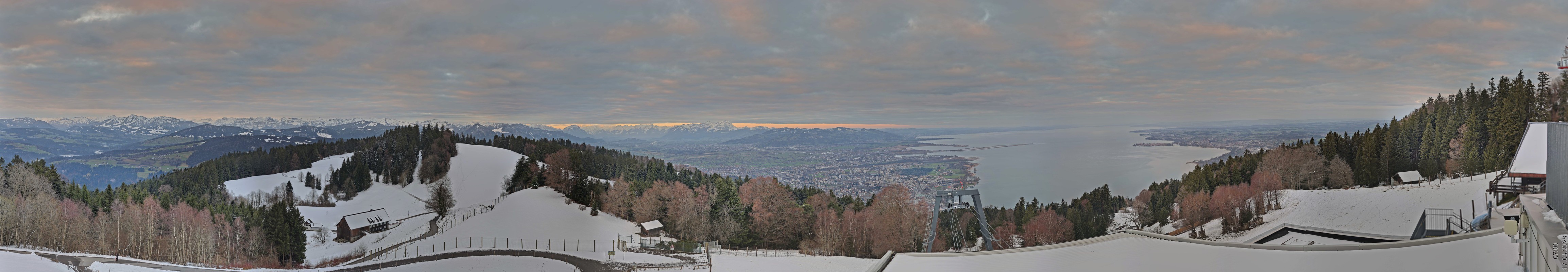 Archiv Foto Webcam Bregenz: Bergstation Pfänderbahn