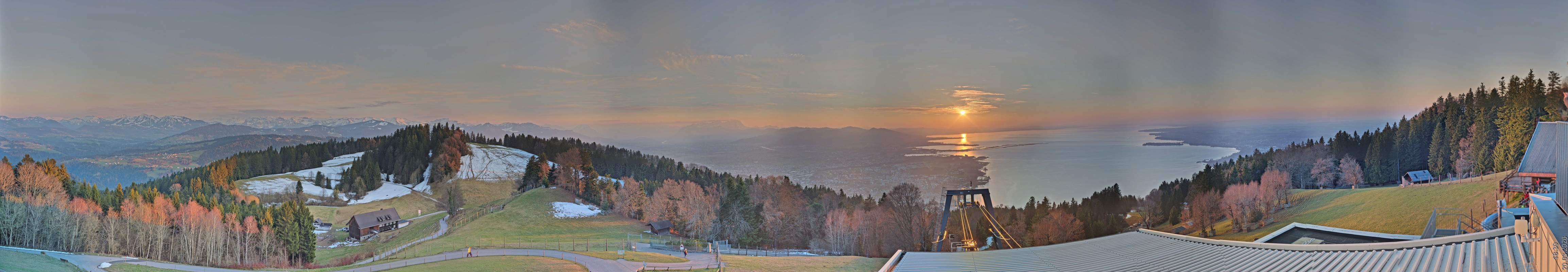 Archiv Foto Webcam Bregenz: Bergstation Pfänderbahn