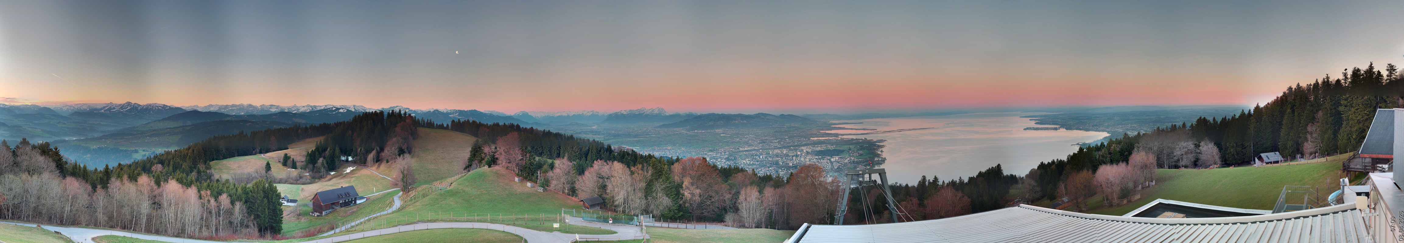 Archiv Foto Webcam Bregenz: Bergstation Pfänderbahn