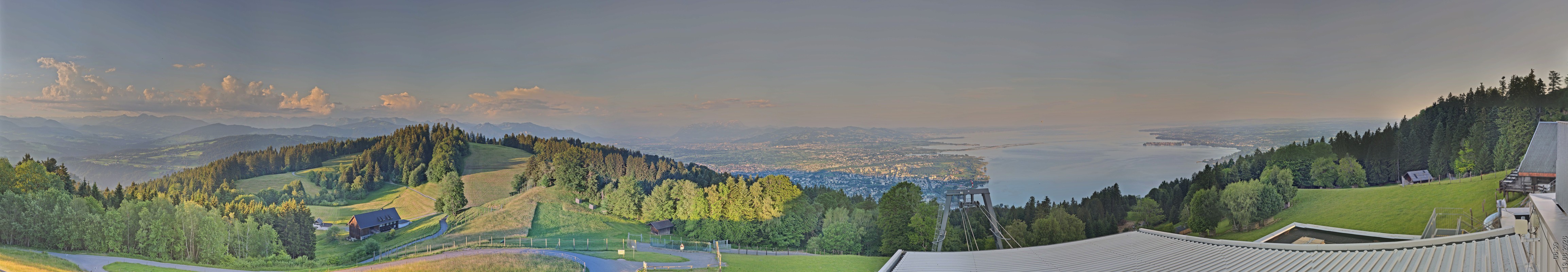Archiv Foto Webcam Bregenz: Bergstation Pfänderbahn