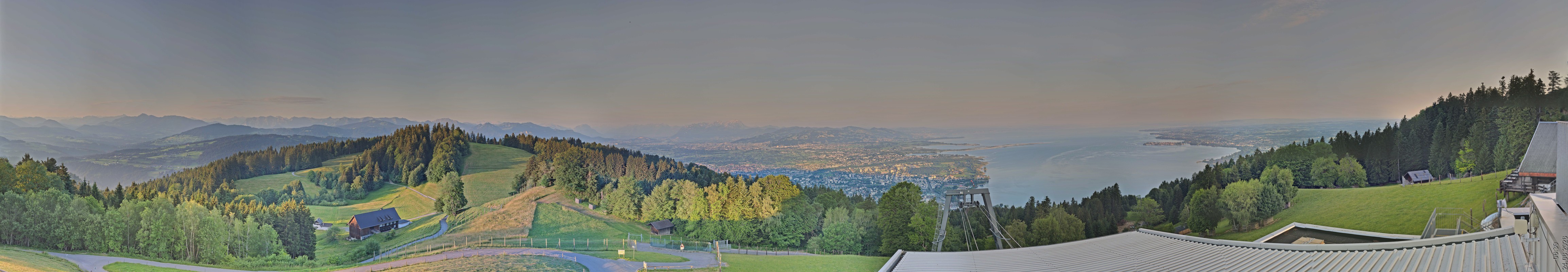 Archiv Foto Webcam Bregenz: Bergstation Pfänderbahn