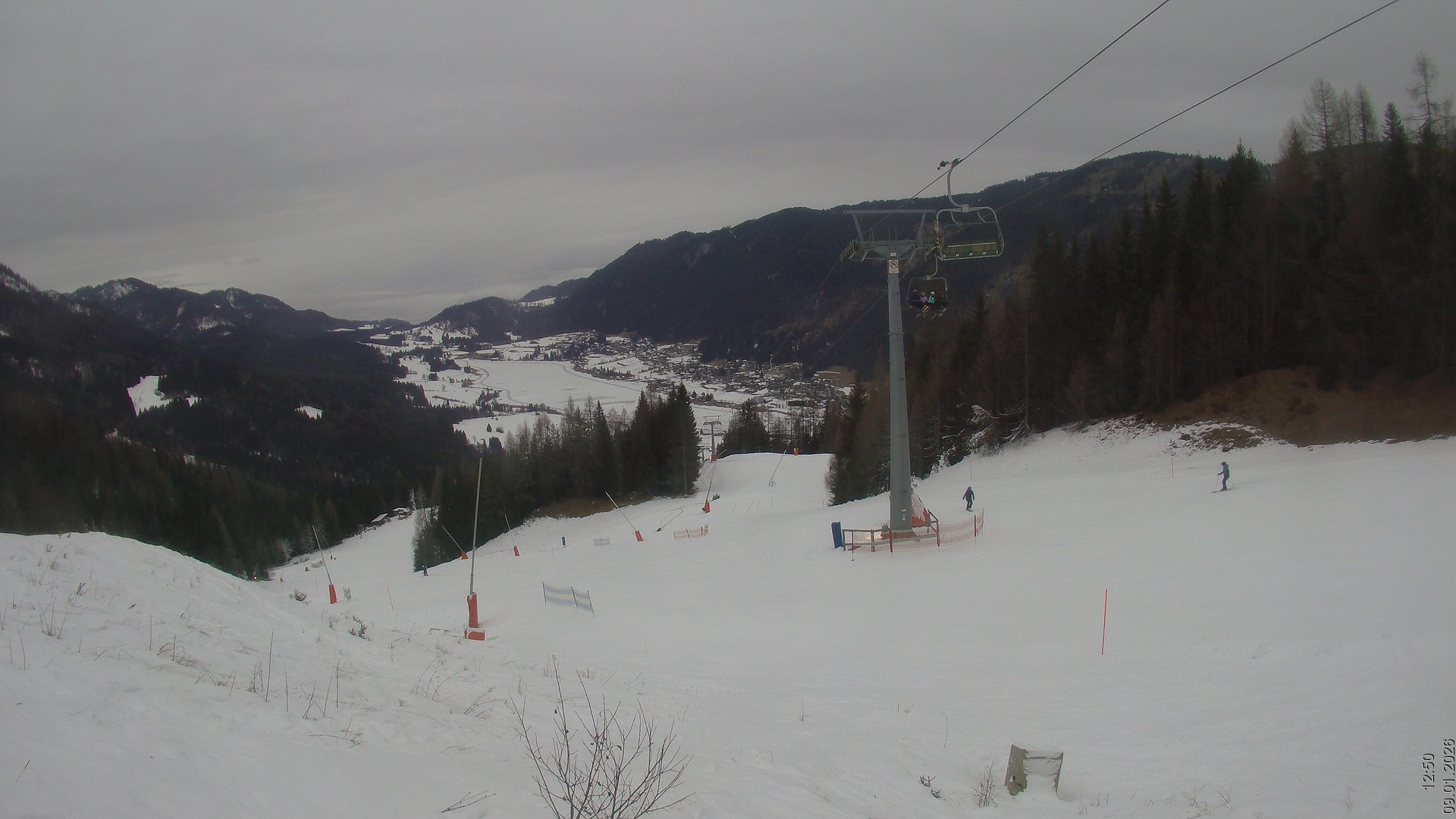 Archiv Foto Webcam Bergbahnen Weissensee - Bergstation