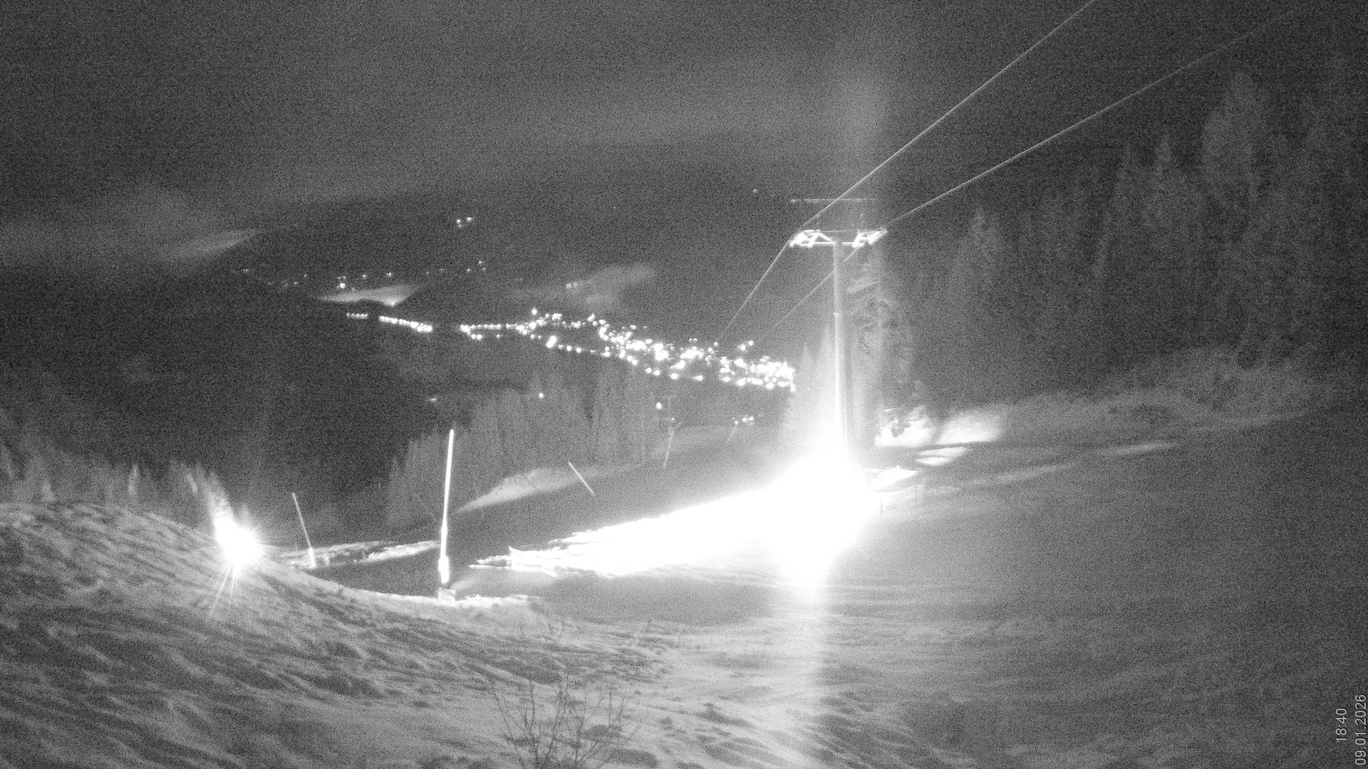 Archiv Foto Webcam Bergbahnen Weissensee - Bergstation