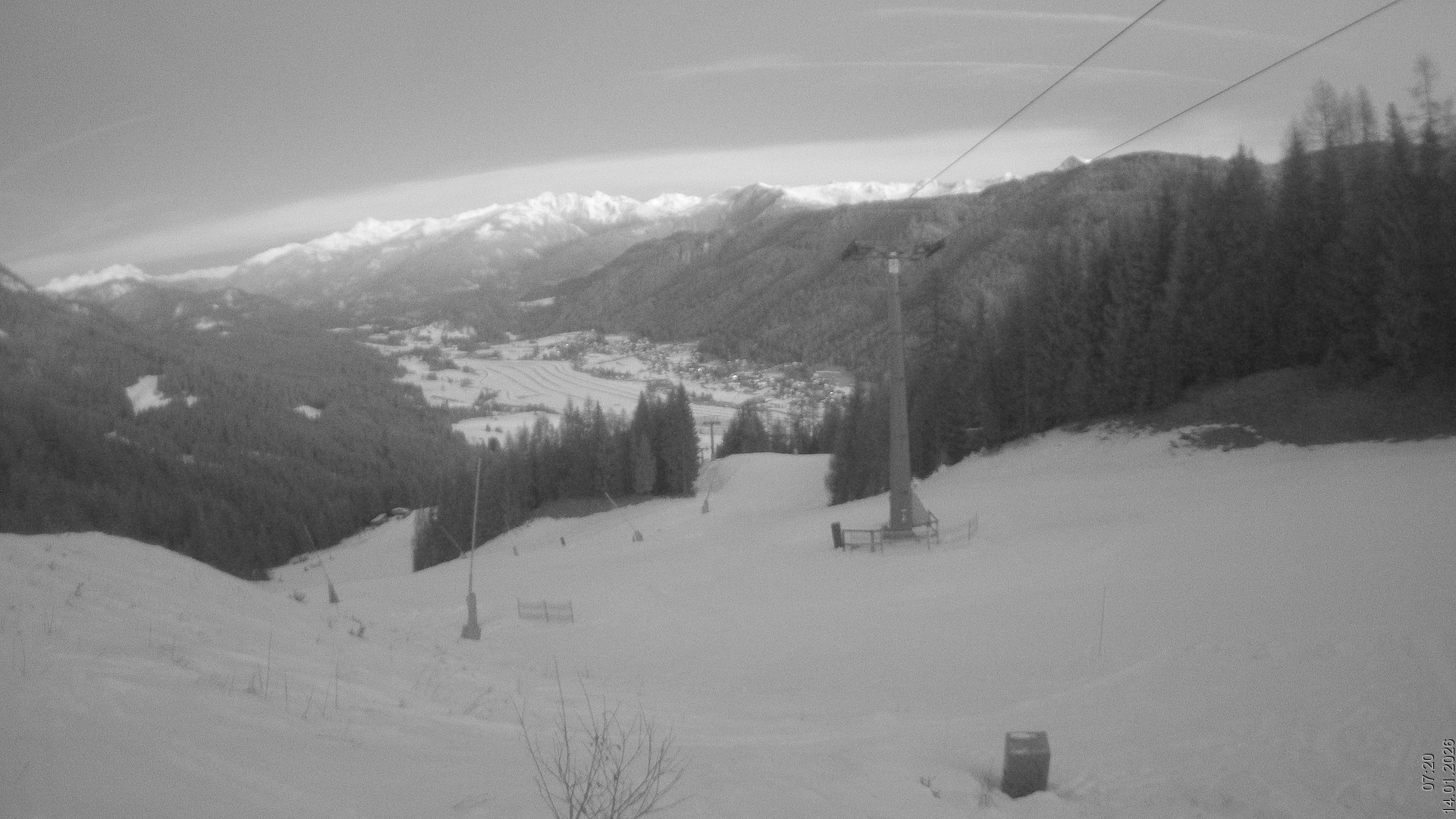 Archiv Foto Webcam Bergbahnen Weissensee - Bergstation