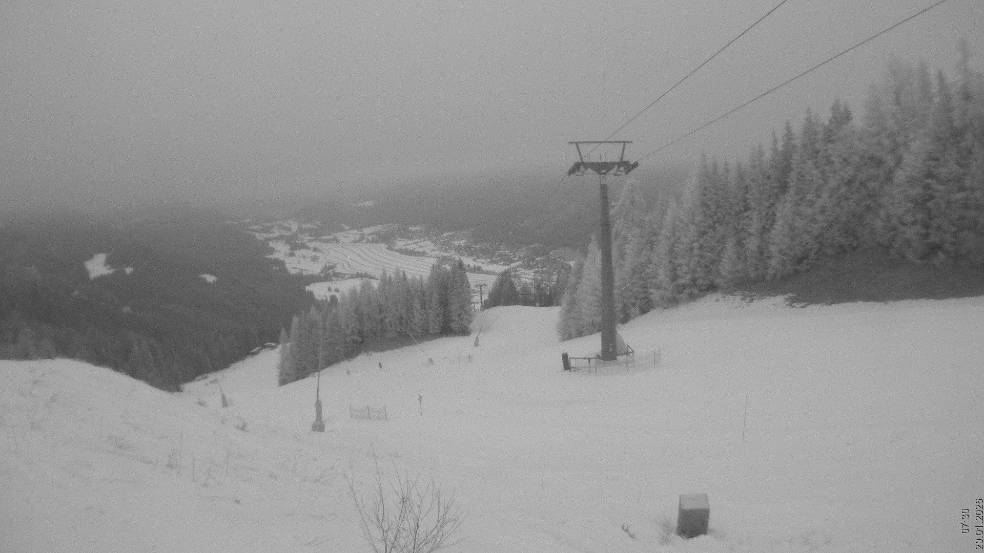 Archiv Foto Webcam Bergbahnen Weissensee - Bergstation