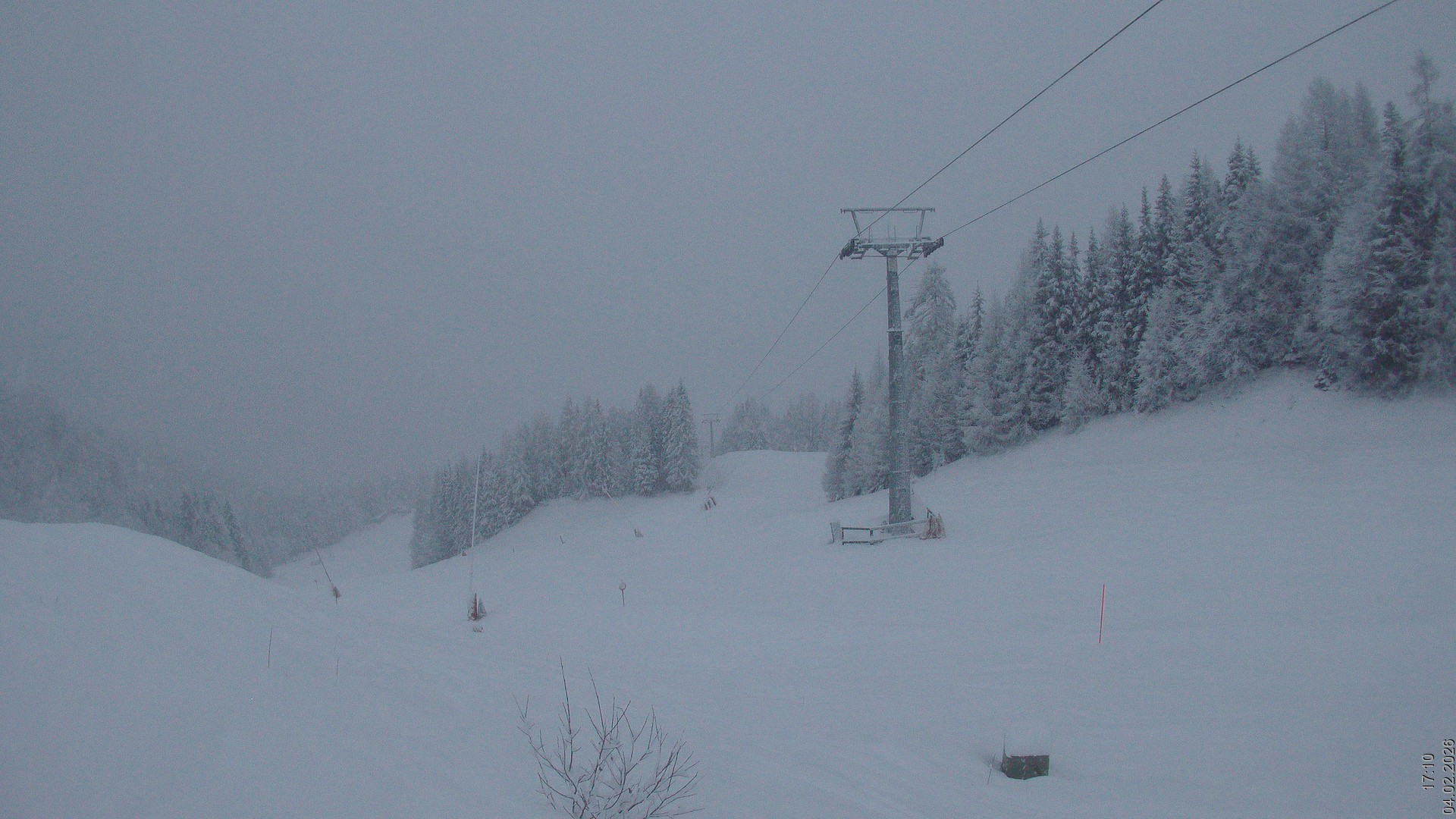 Archiv Foto Webcam Bergbahnen Weissensee - Bergstation
