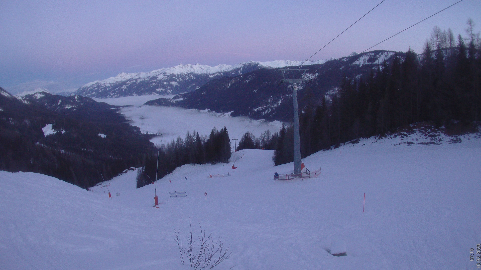 Archiv Foto Webcam Bergbahnen Weissensee - Bergstation