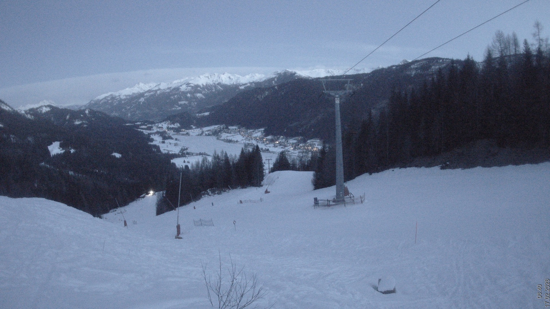Archiv Foto Webcam Bergbahnen Weissensee - Bergstation