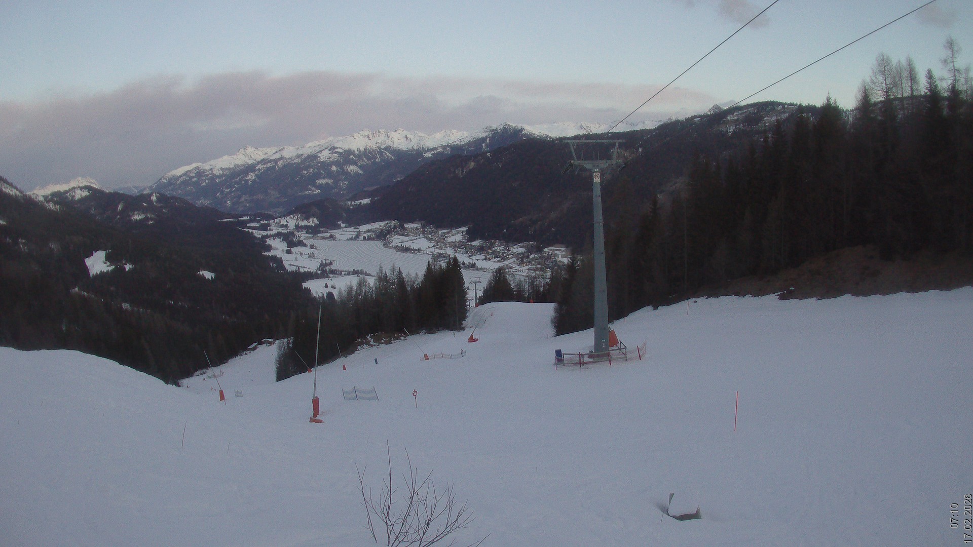 Archiv Foto Webcam Bergbahnen Weissensee - Bergstation