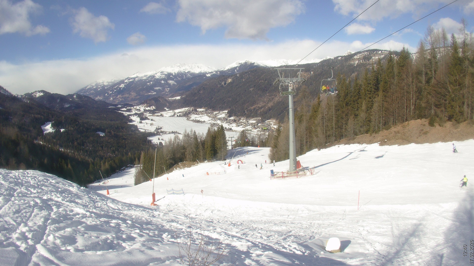 Archiv Foto Webcam Bergbahnen Weissensee - Bergstation