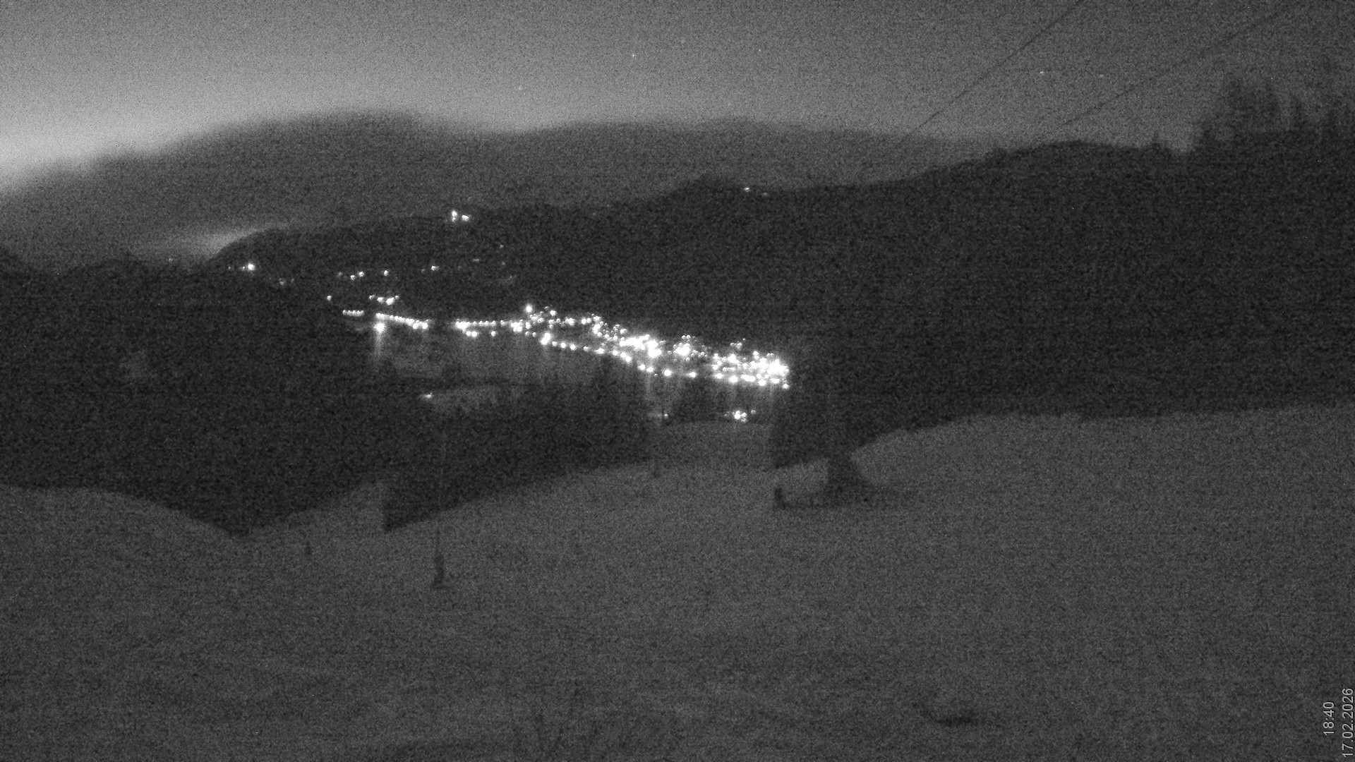 Archiv Foto Webcam Bergbahnen Weissensee - Bergstation