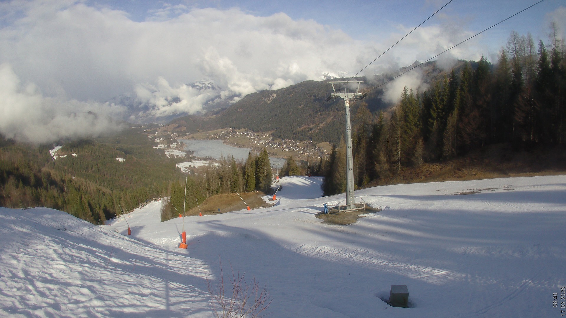 Archiv Foto Webcam Bergbahnen Weissensee - Bergstation