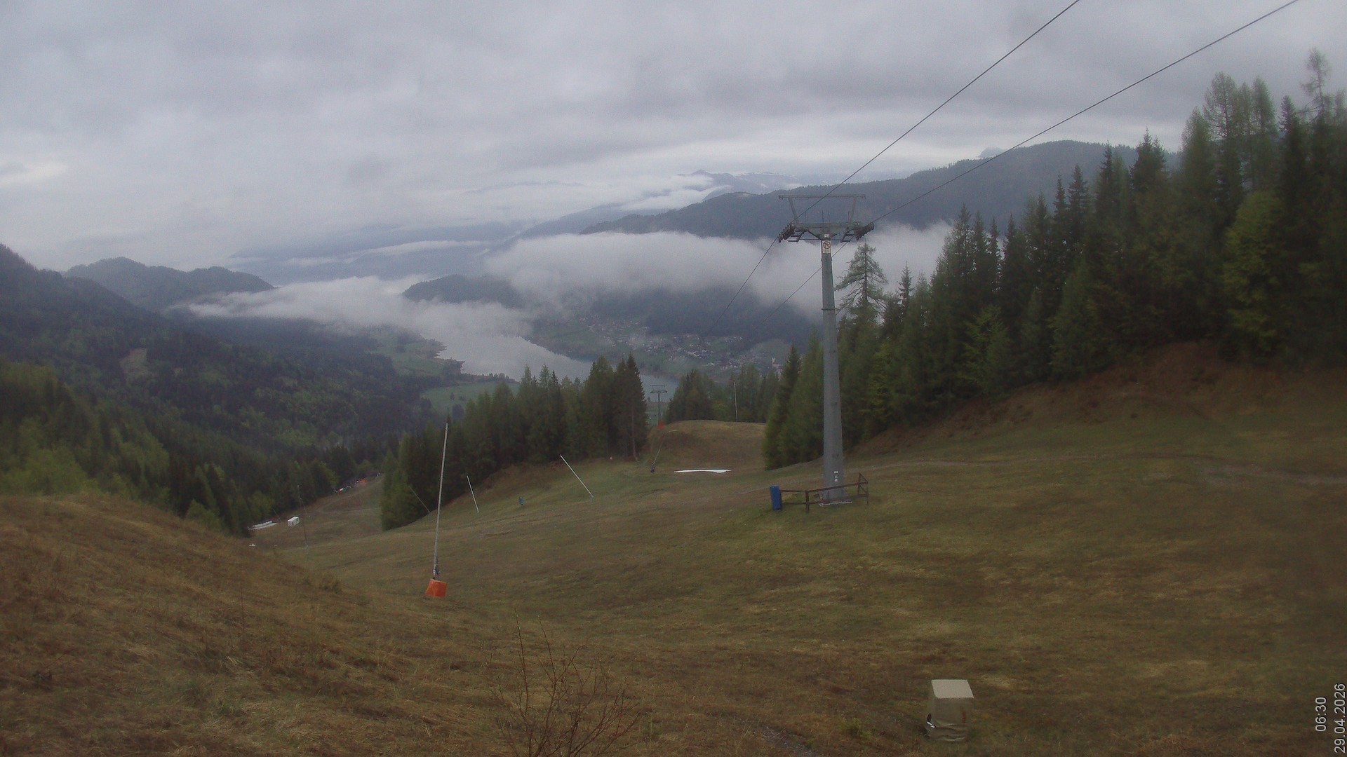 Archiv Foto Webcam Bergbahnen Weissensee - Bergstation