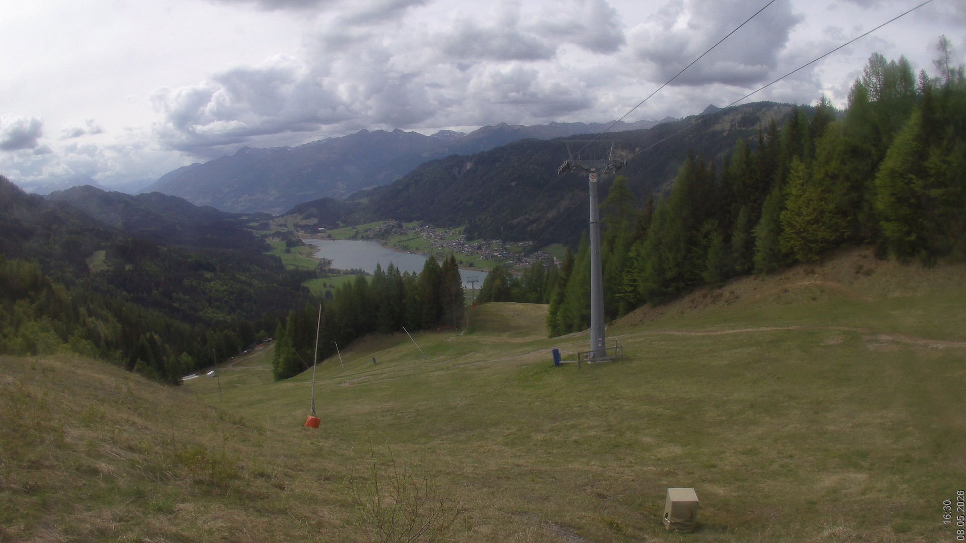 Archiv Foto Webcam Bergbahnen Weissensee - Bergstation