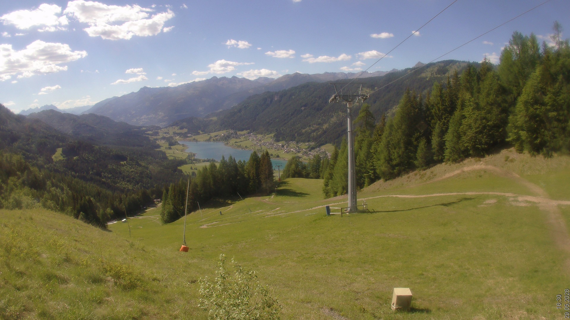 Archiv Foto Webcam Bergbahnen Weissensee - Bergstation