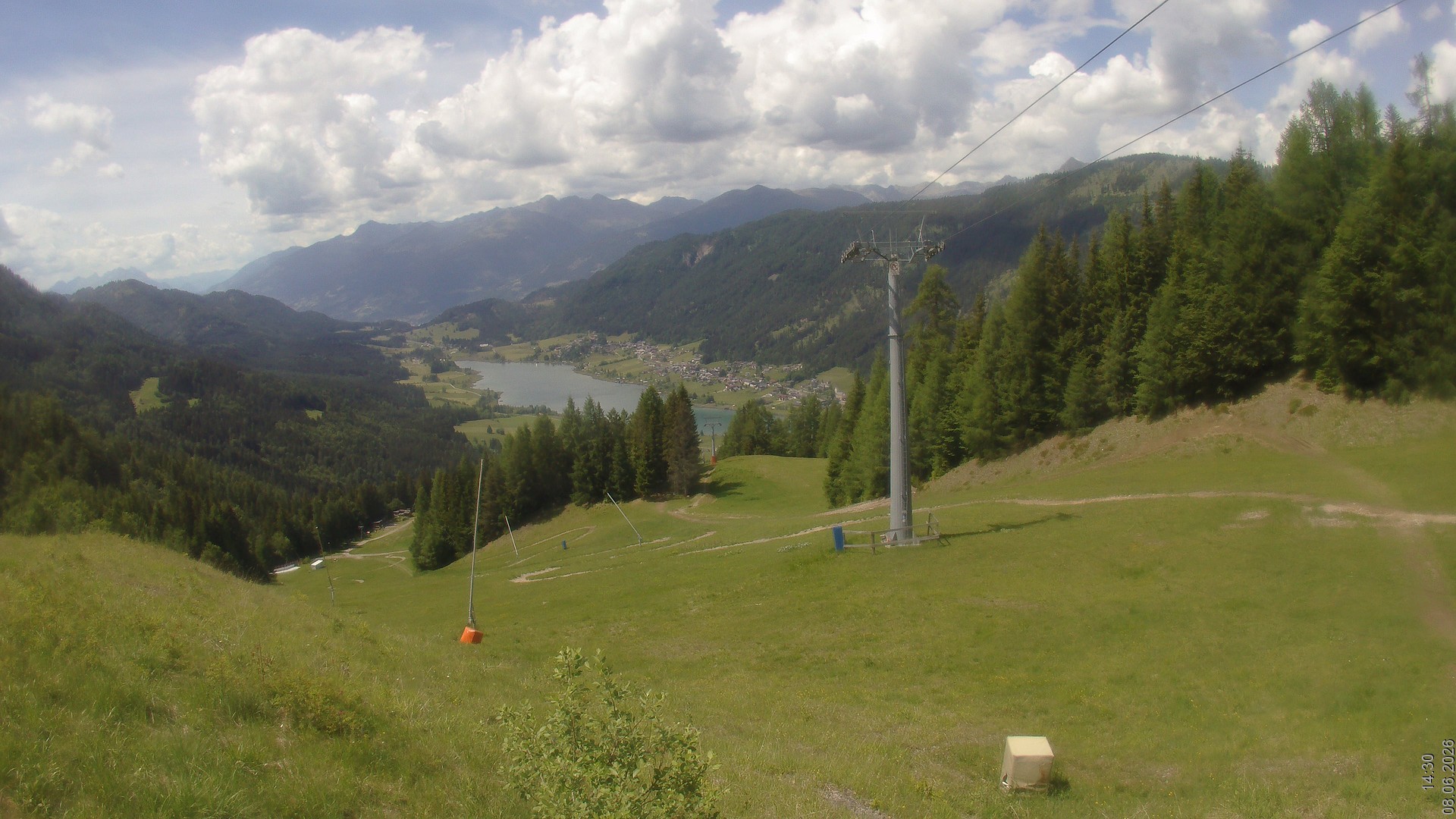 Archiv Foto Webcam Bergbahnen Weissensee - Bergstation