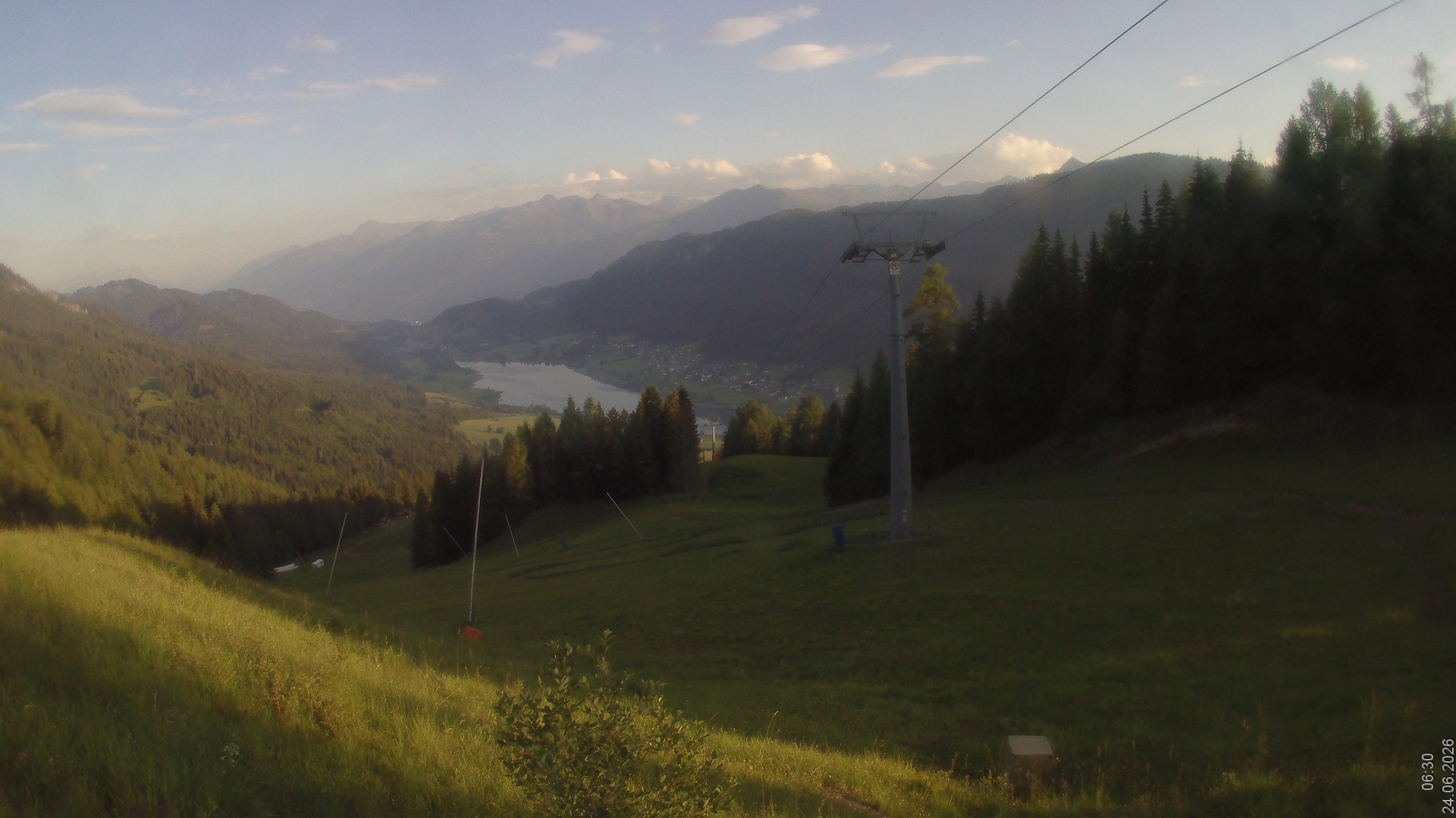 Archiv Foto Webcam Bergbahnen Weissensee - Bergstation