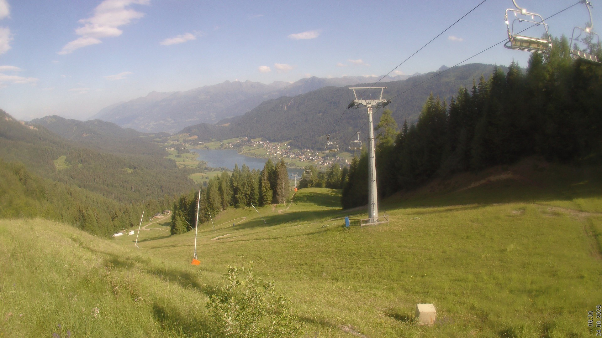 Archiv Foto Webcam Bergbahnen Weissensee - Bergstation