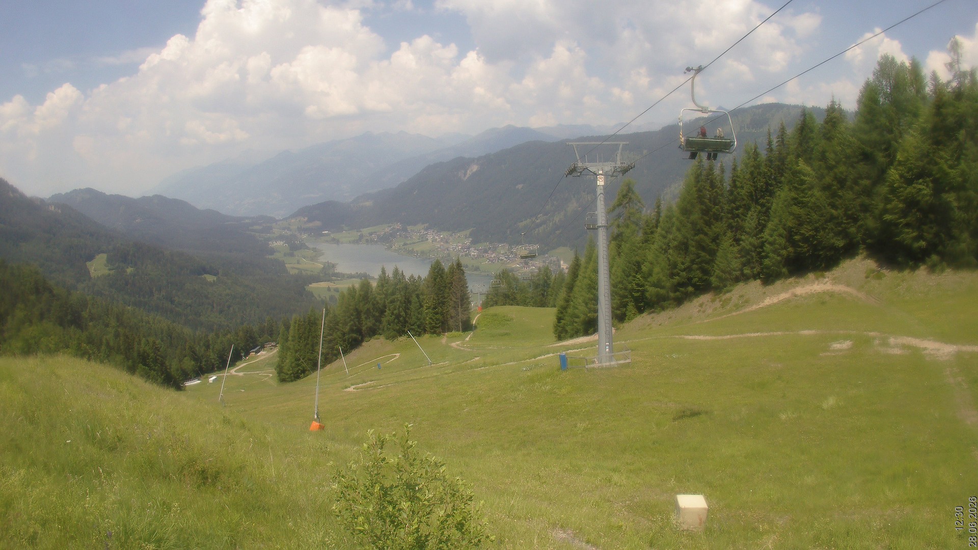 Archiv Foto Webcam Bergbahnen Weissensee - Bergstation