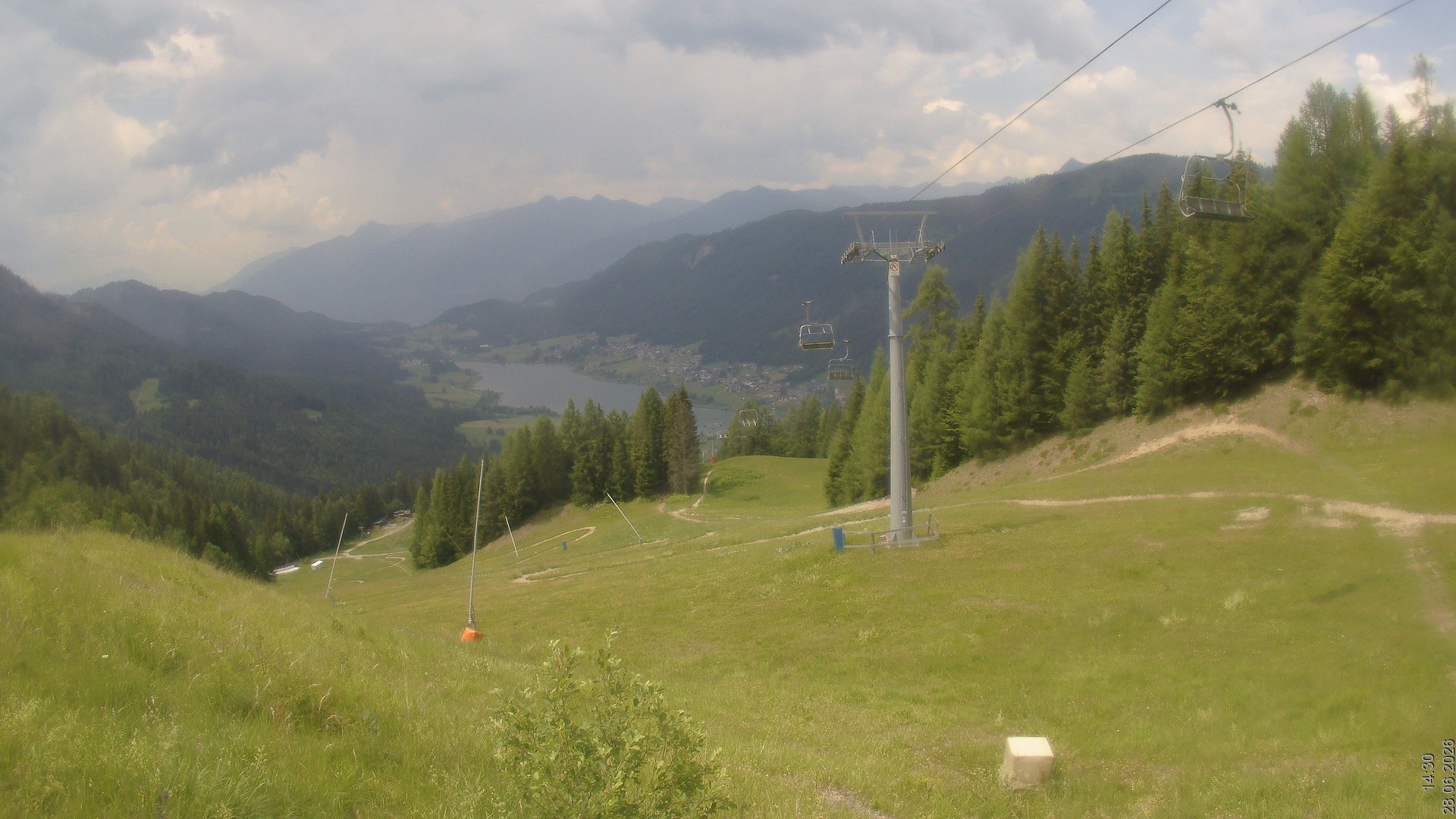 Archiv Foto Webcam Bergbahnen Weissensee - Bergstation