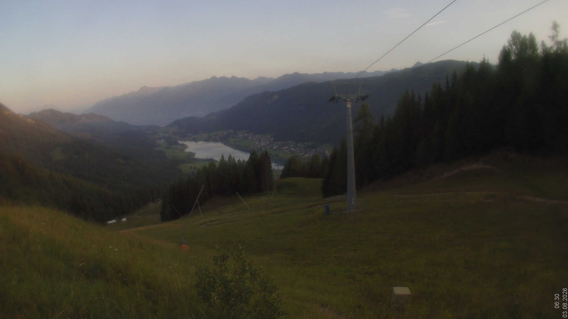 Archiv Foto Webcam Bergbahnen Weissensee - Bergstation