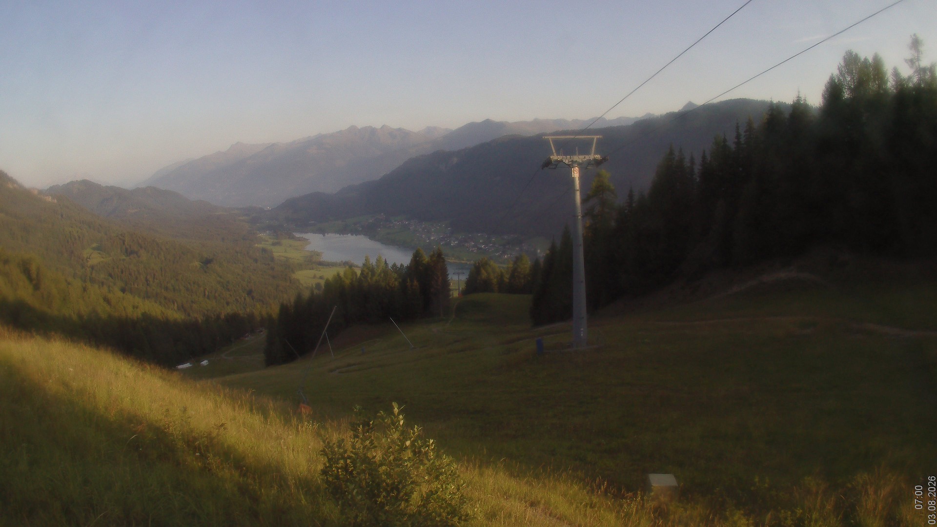 Archiv Foto Webcam Bergbahnen Weissensee - Bergstation