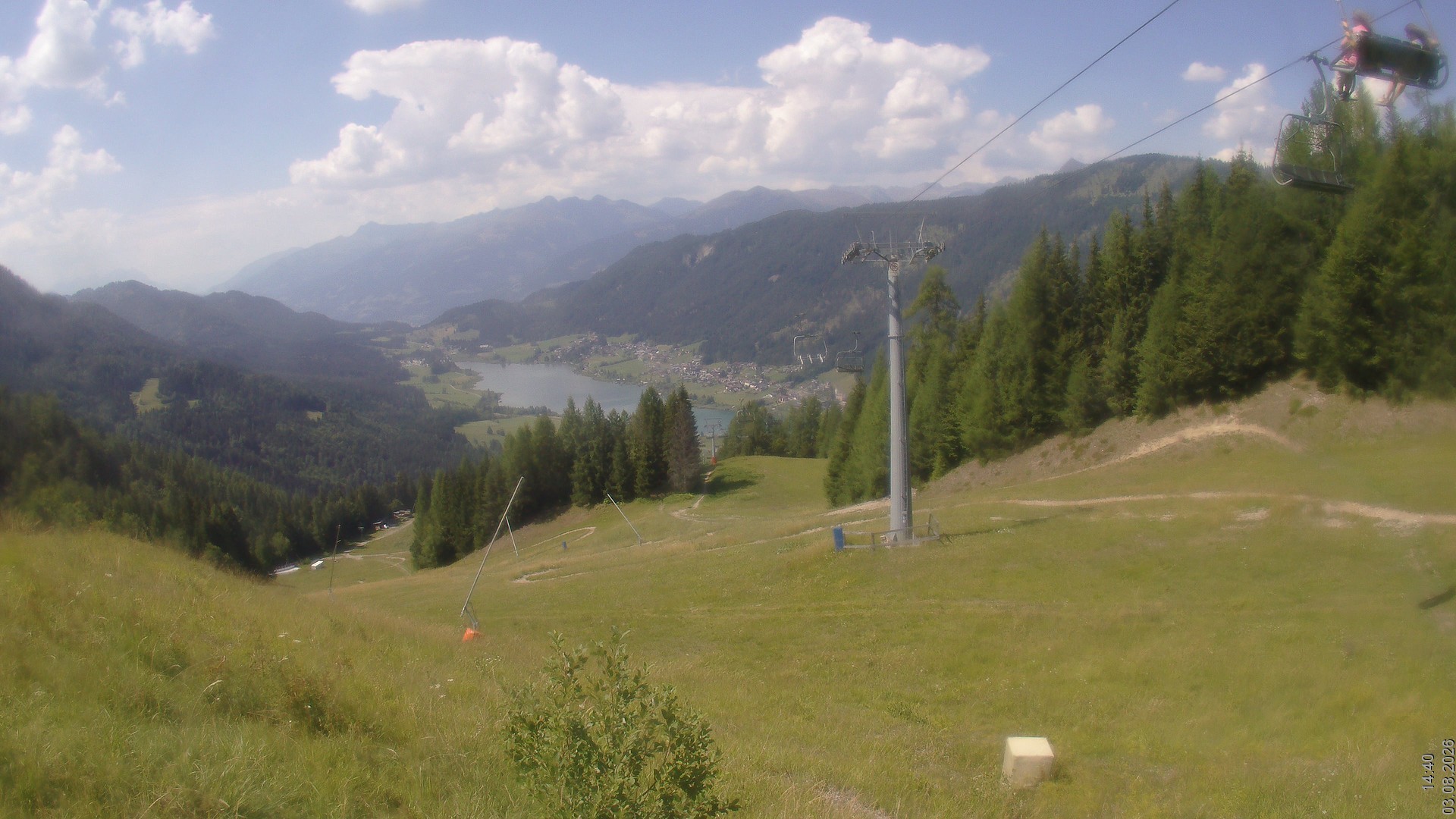 Archiv Foto Webcam Bergbahnen Weissensee - Bergstation
