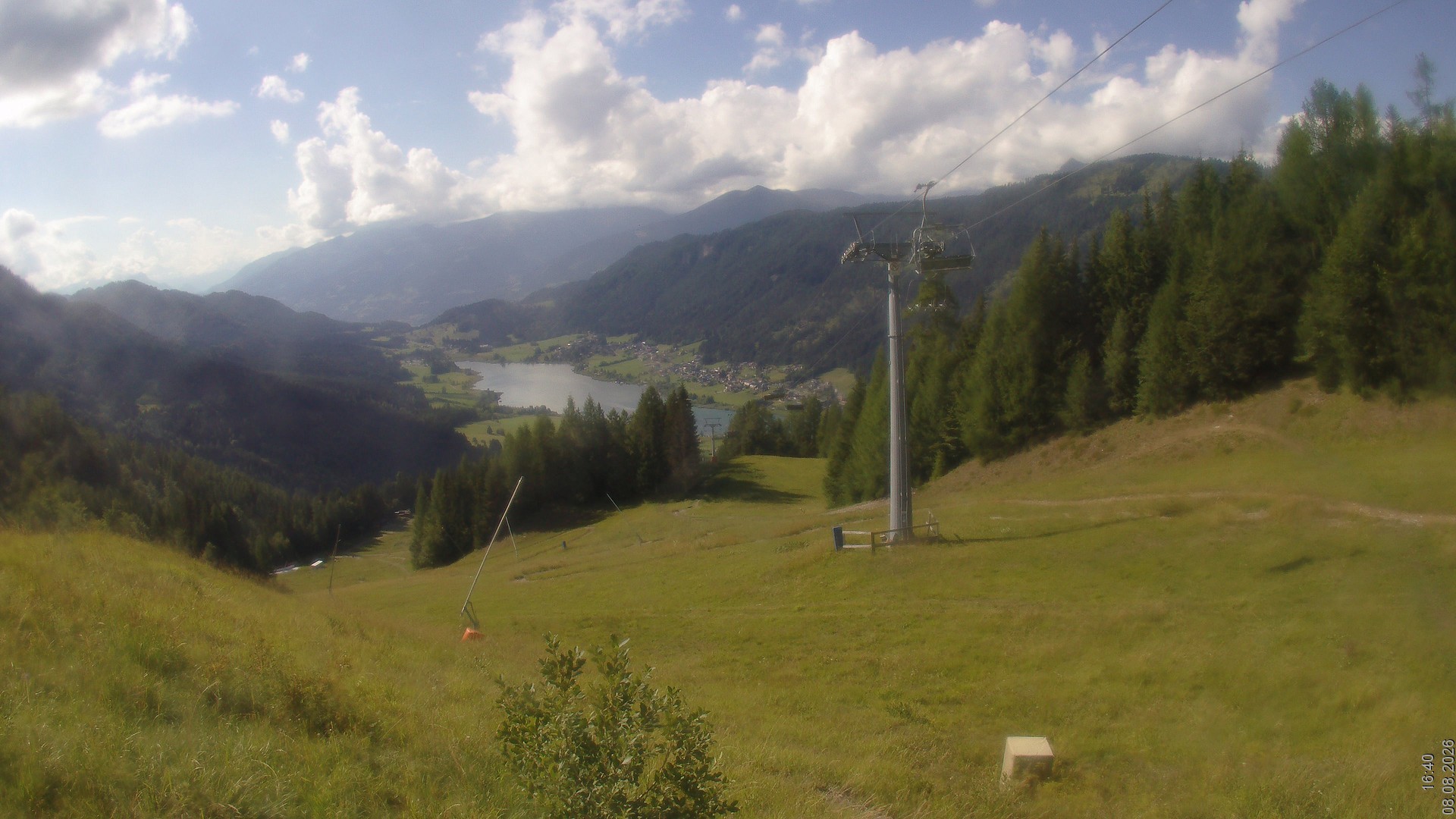Archiv Foto Webcam Bergbahnen Weissensee - Bergstation