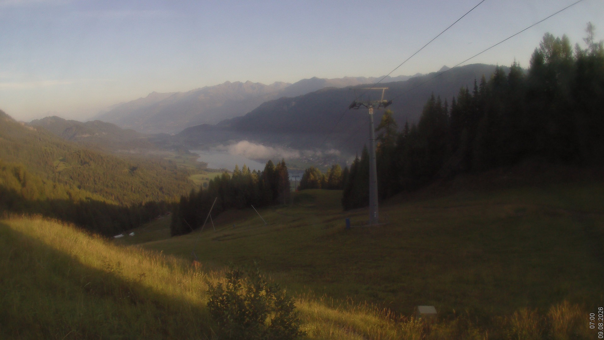 Archiv Foto Webcam Bergbahnen Weissensee - Bergstation