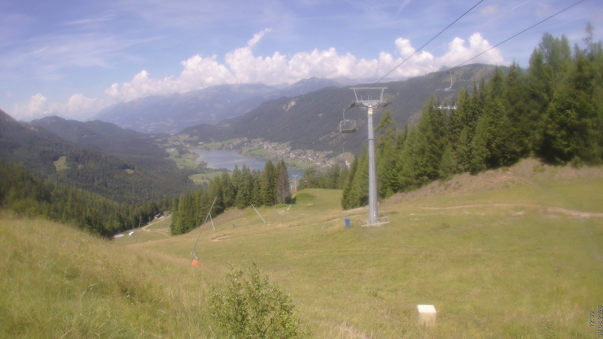 Archiv Foto Webcam Bergbahnen Weissensee - Bergstation