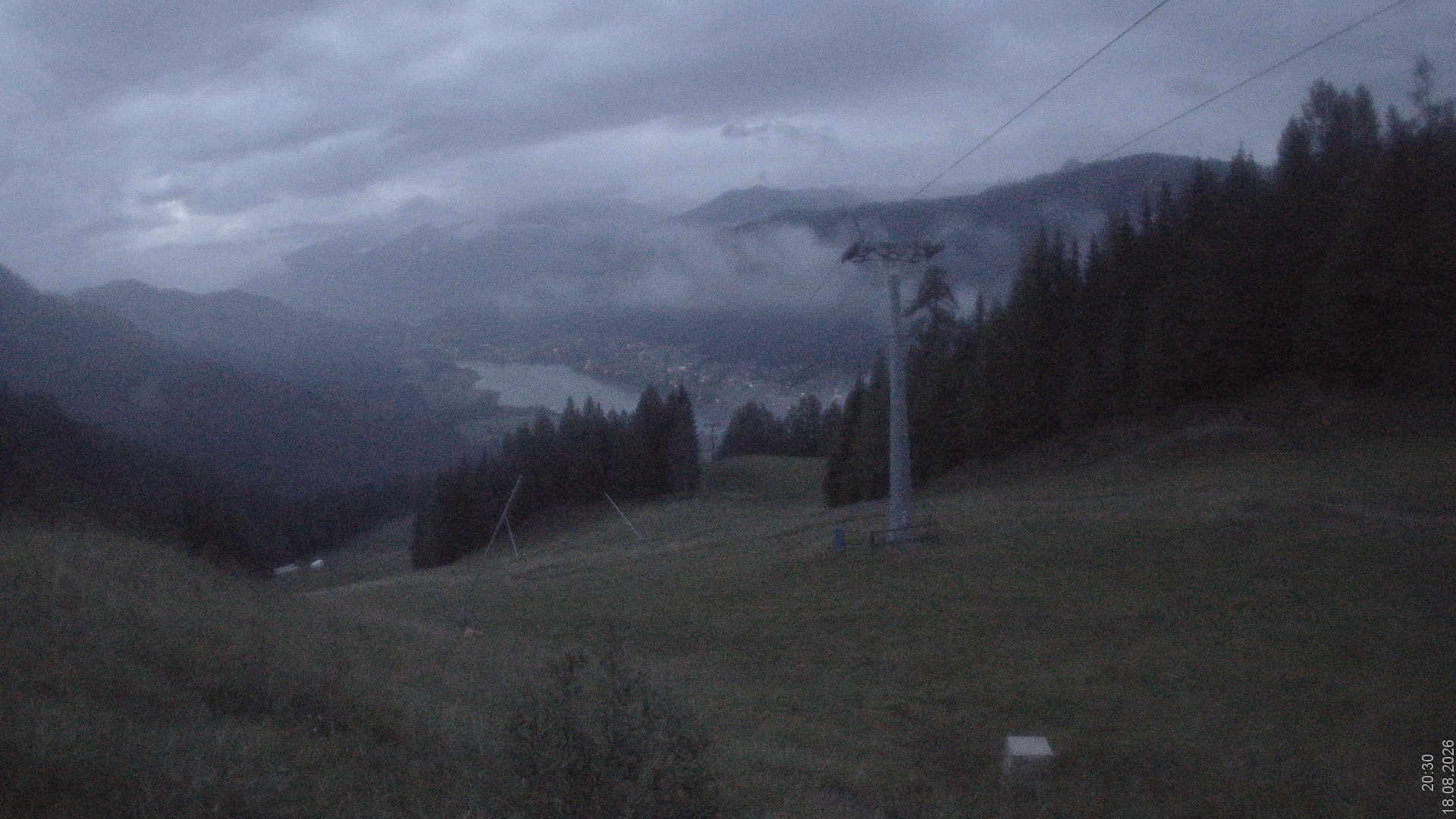 Archiv Foto Webcam Bergbahnen Weissensee - Bergstation