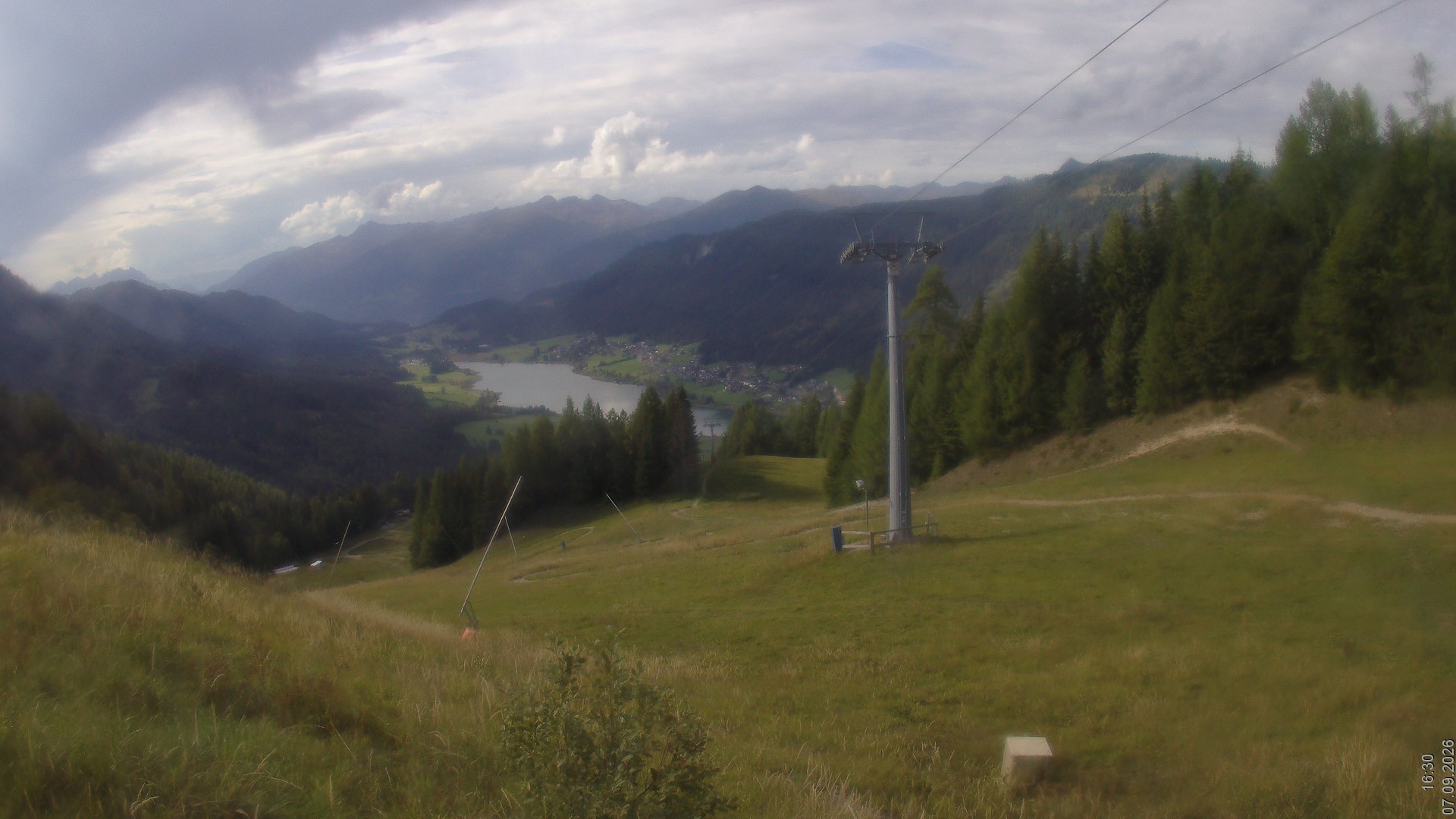 Archiv Foto Webcam Bergbahnen Weissensee - Bergstation