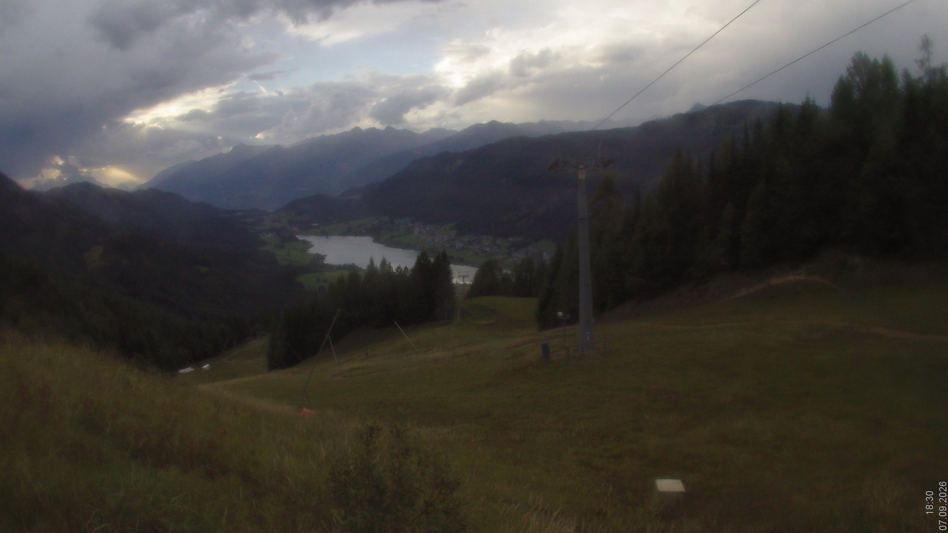 Archiv Foto Webcam Bergbahnen Weissensee - Bergstation
