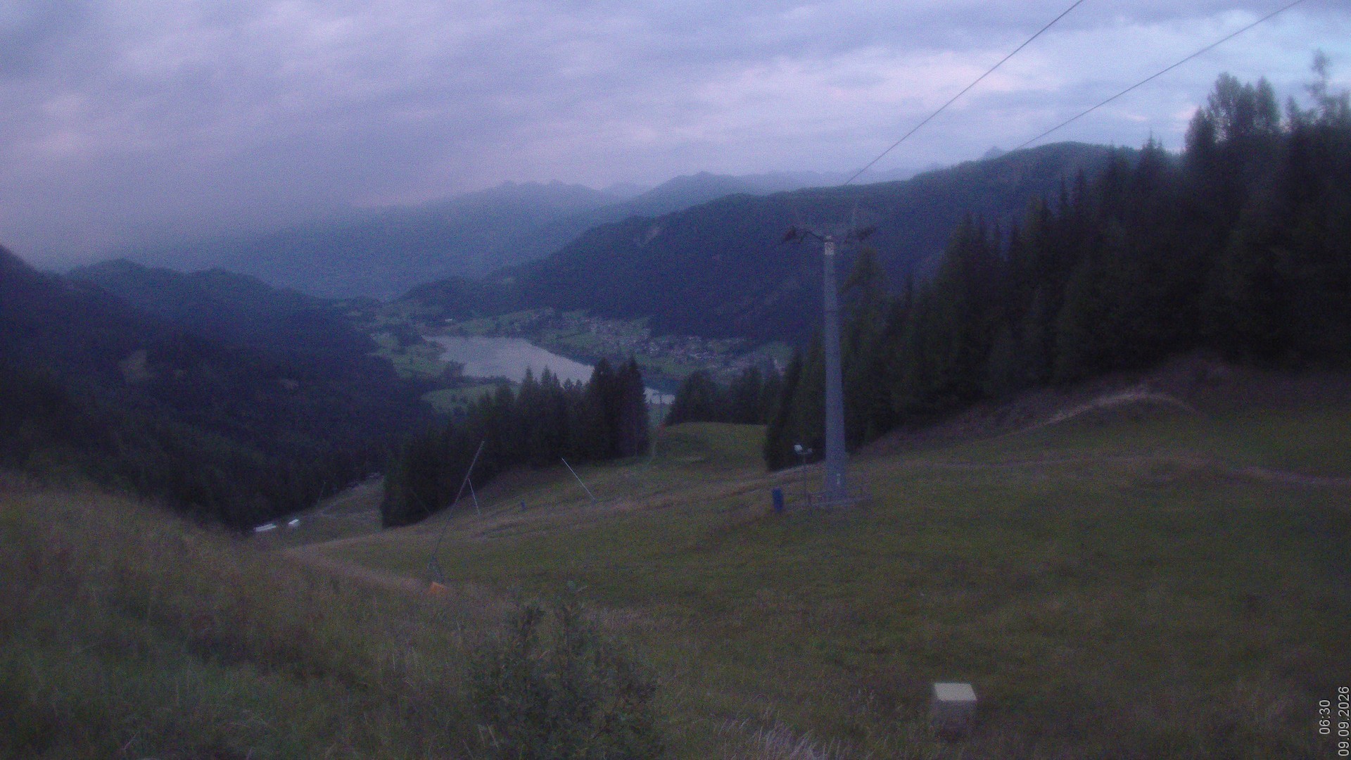 Archiv Foto Webcam Bergbahnen Weissensee - Bergstation