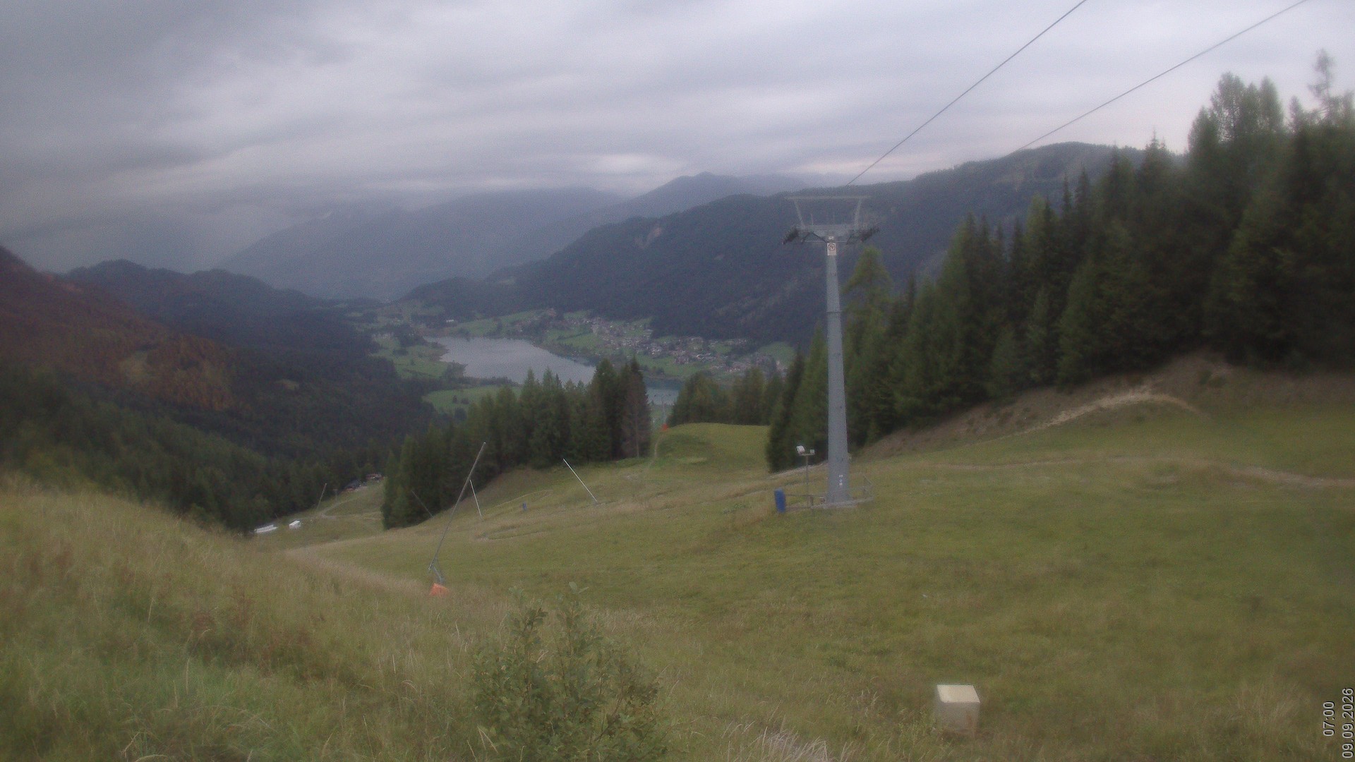 Archiv Foto Webcam Bergbahnen Weissensee - Bergstation