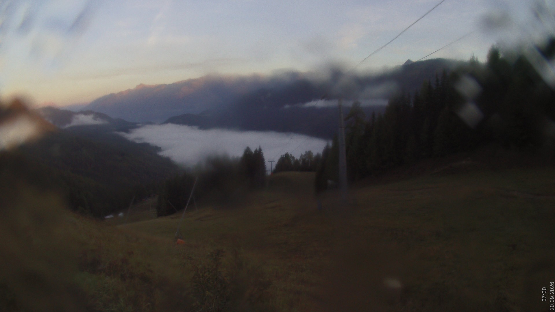 Archiv Foto Webcam Bergbahnen Weissensee - Bergstation