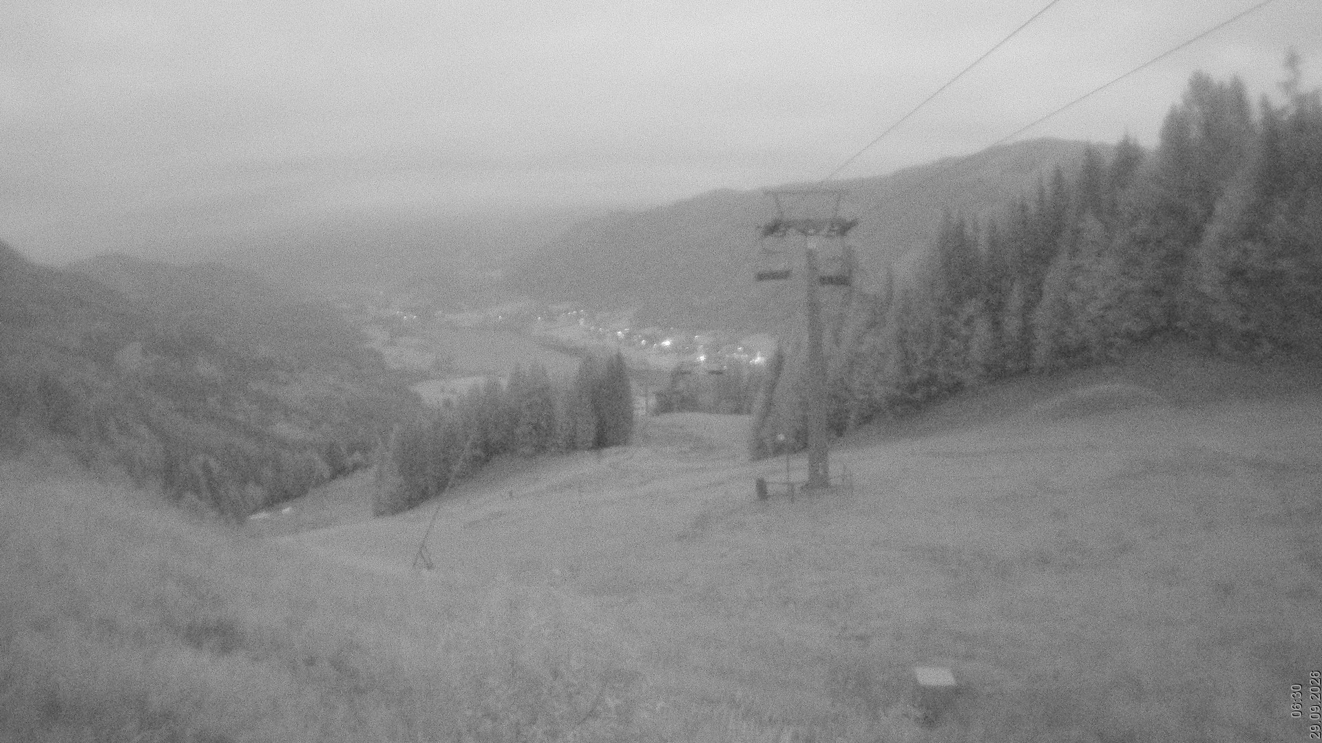 Archiv Foto Webcam Bergbahnen Weissensee - Bergstation