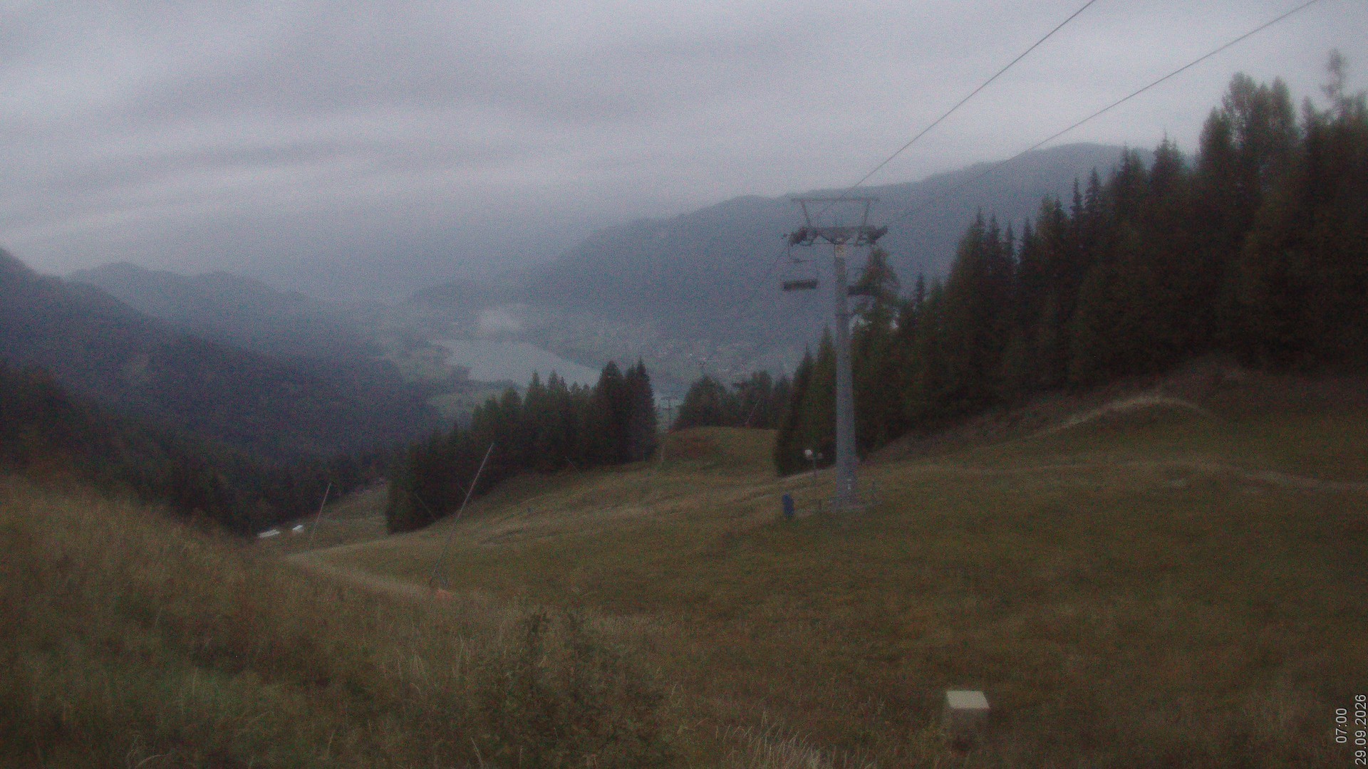 Archiv Foto Webcam Bergbahnen Weissensee - Bergstation