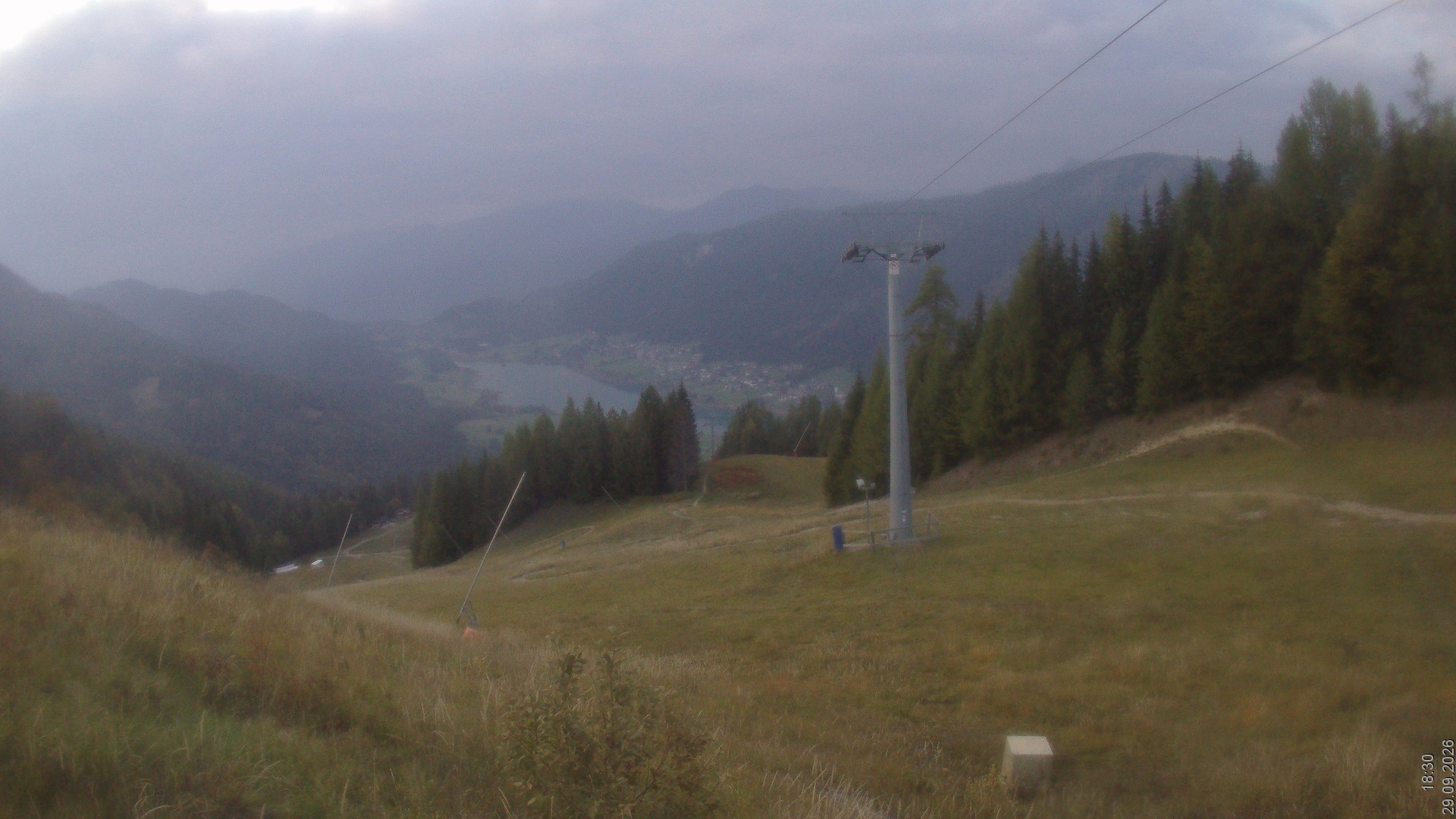 Archiv Foto Webcam Bergbahnen Weissensee - Bergstation