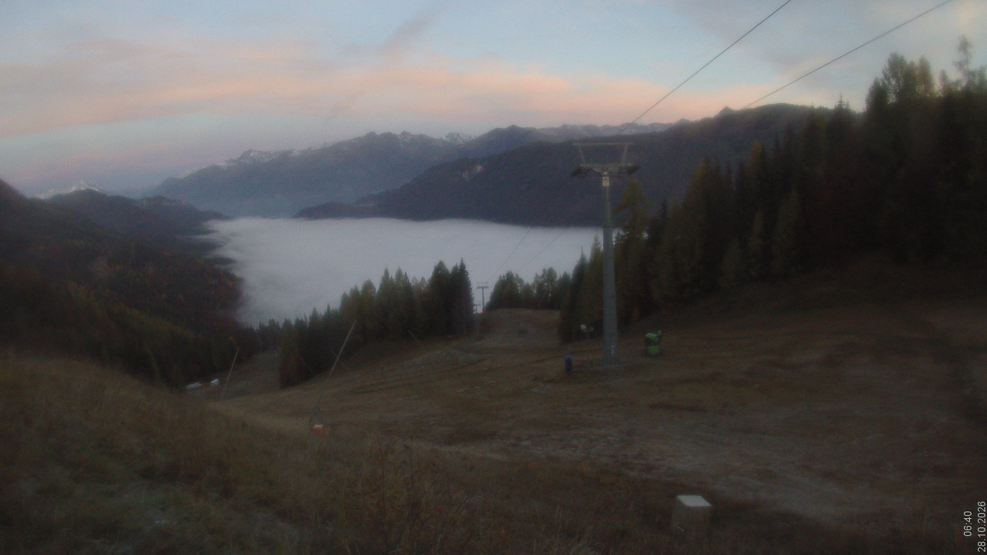 Archiv Foto Webcam Bergbahnen Weissensee - Bergstation