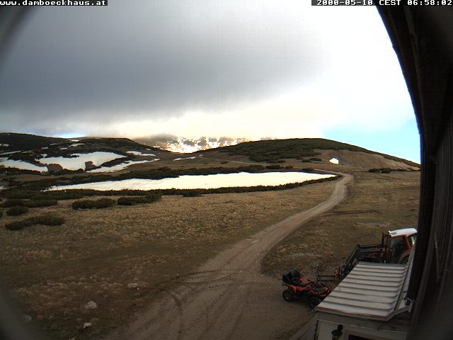 Archived image Webcam Damböckhaus Schneeberg