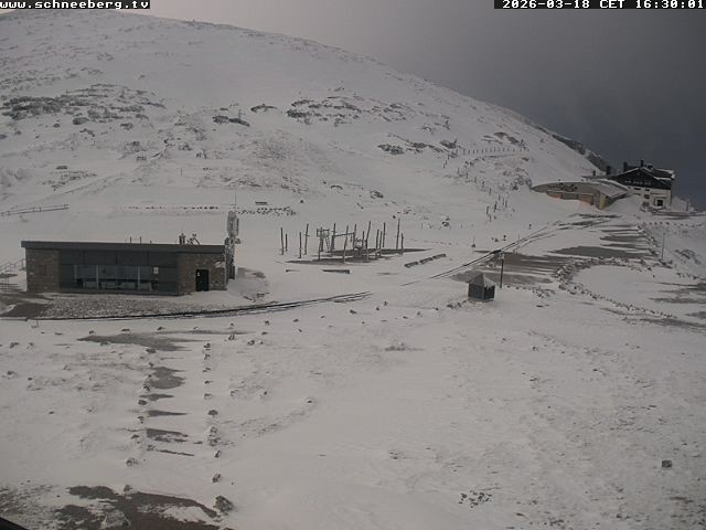 Archiv Foto Webcam Endstation Zahnradbahn Hochschneeberg