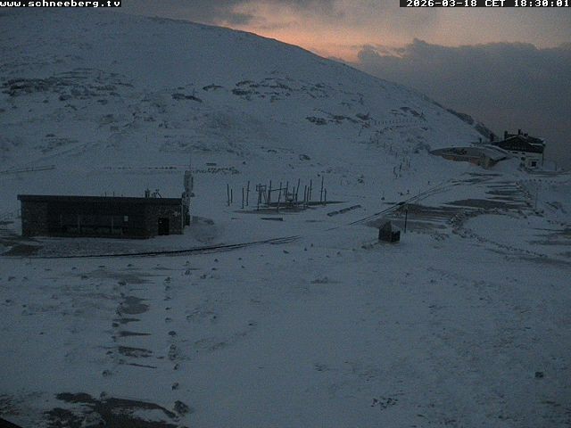 Archiv Foto Webcam Endstation Zahnradbahn Hochschneeberg