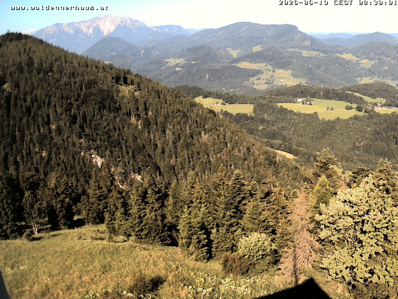 Archived image Webcam Restaurant Waldeggerhaus "Hohe Wand"