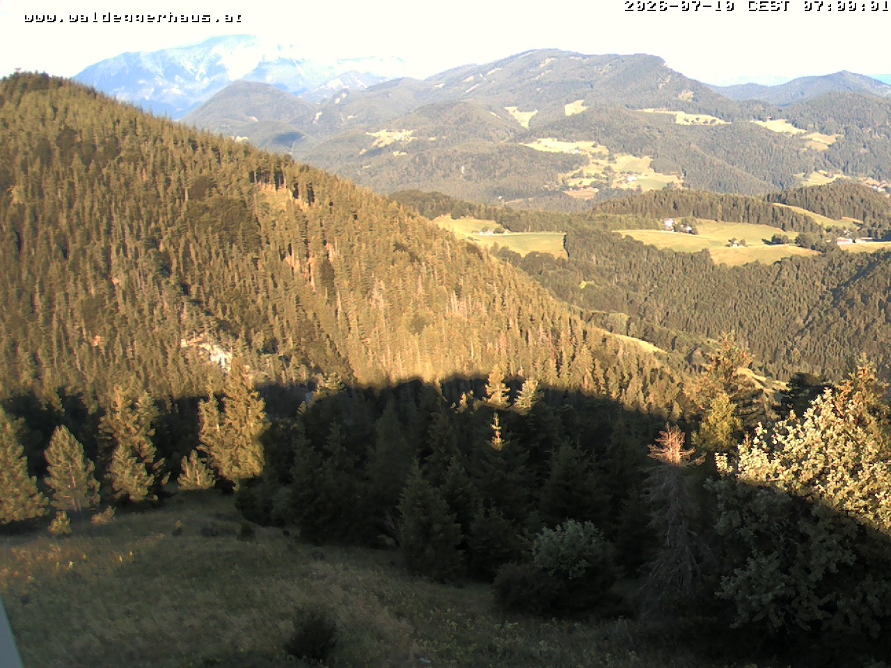 Archived image Webcam Restaurant Waldeggerhaus "Hohe Wand"
