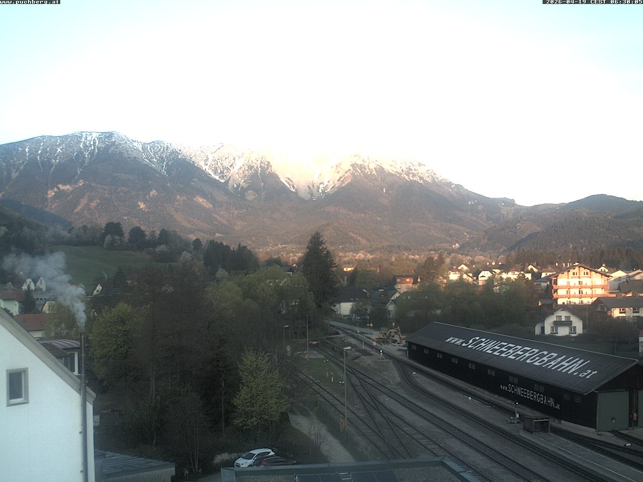 Archiv Foto Webcam Bahnhof in Puchberg am Schneeberg and Schneeberg Panorama
