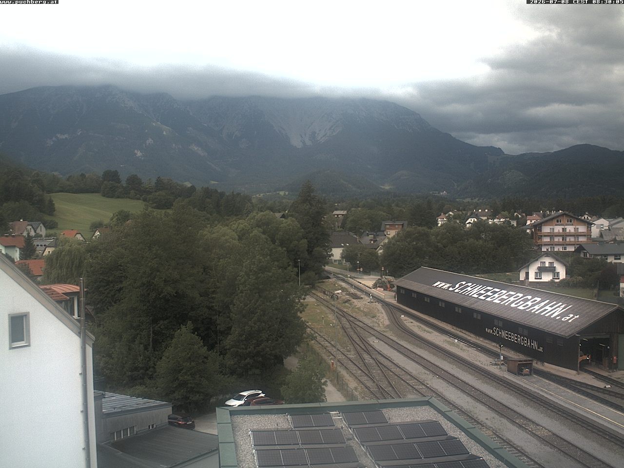 Archived image Webcam Train station at Puchberg am Schneeberg with view towards the Schneeberg